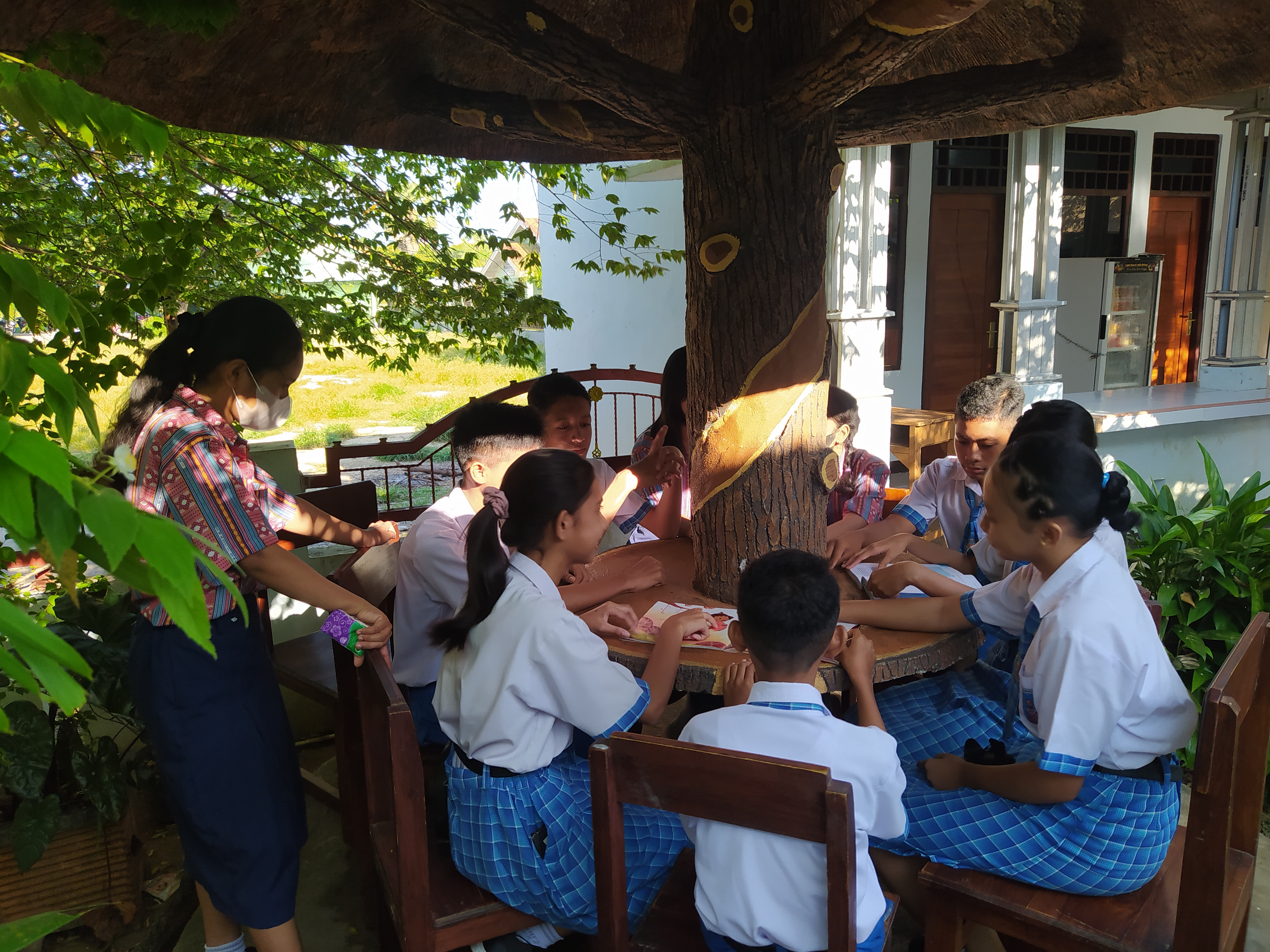 Literasi dan Public Speaking (pilihan)